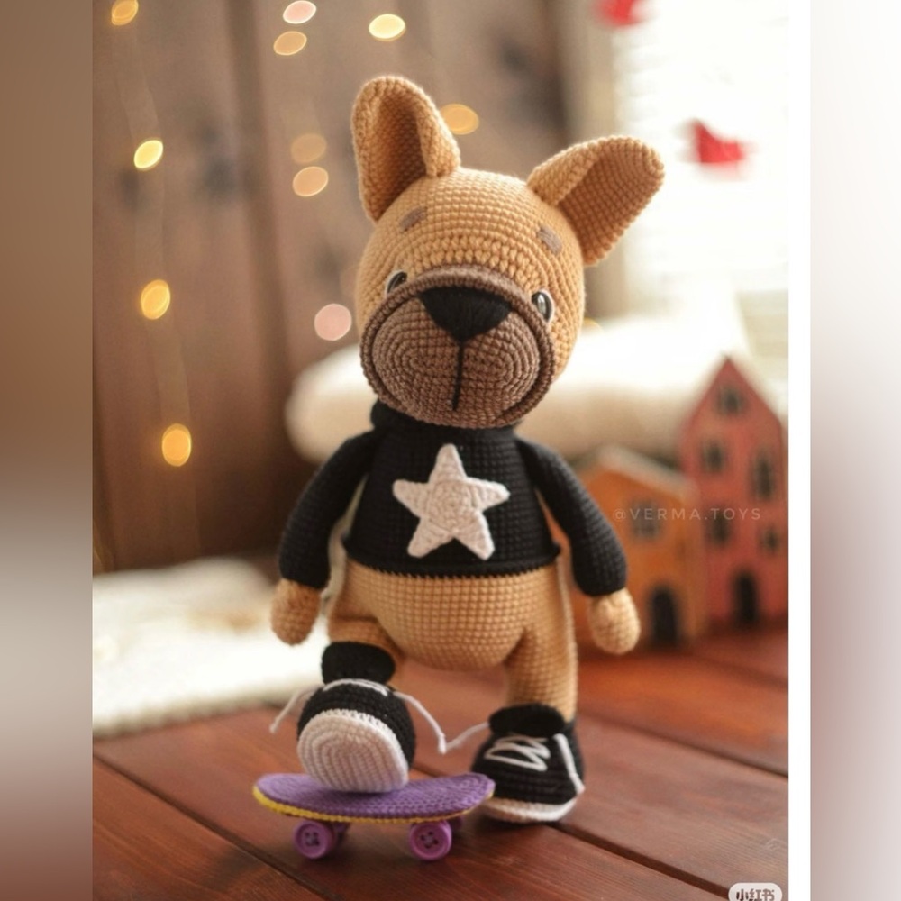🧶Handmade crochet bulldog doll with a cool skater style
